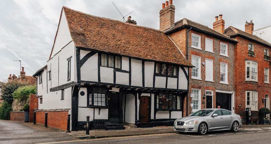 1400 Cottage Henley UK