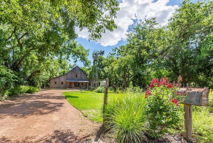 Ada's Peach Street Hideaway Fredericksburg TX USA