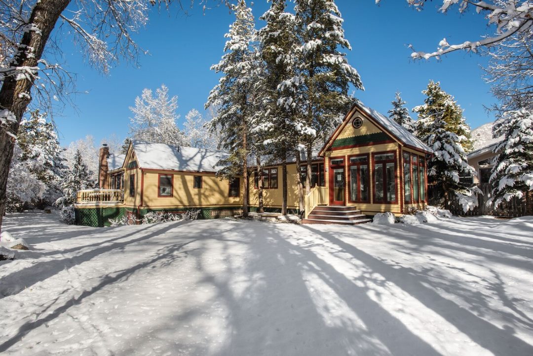 Aspen Ski Den - Colorado USA Aspen Ski Den - Colorado USA