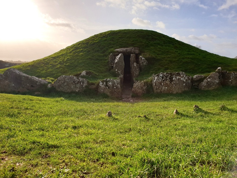 Bryn Celli Ddu Ancient Site, Wales Bryn Celli Ddu Ancient Site, Wales