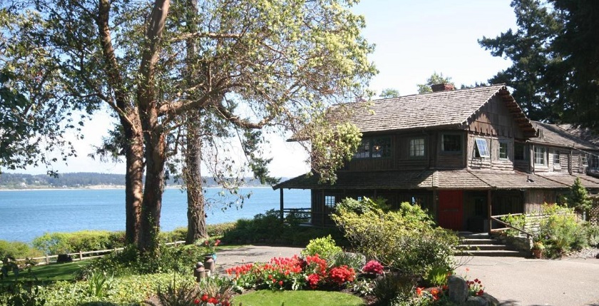 Captain Whidbey Inn