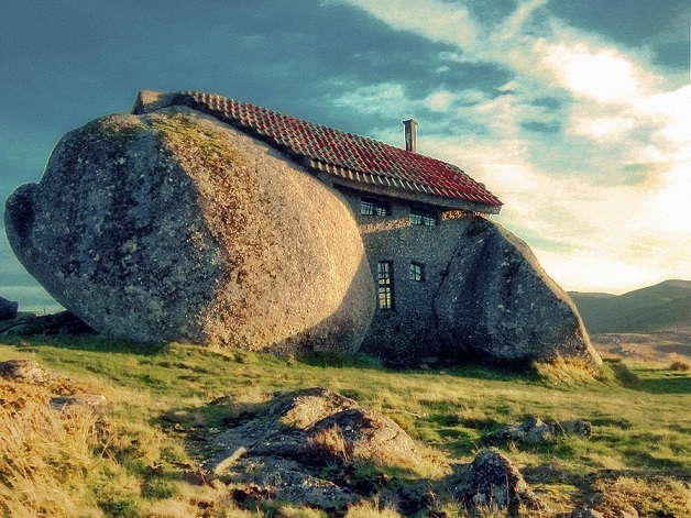 Casa Do Penodo Boulder House Portugal