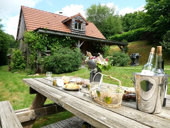 Chalet du Lac du Crescent Burgundy France Chalet du Lac du Crescent Burgundy France