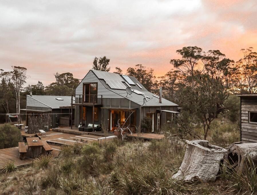 Cherry Tree Hill Cottage - Tasmania Australia Cherry Tree Hill Cottage - Tasmania Australia