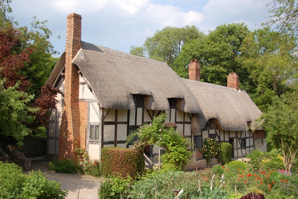 Anne Hathaway's Cottage UK