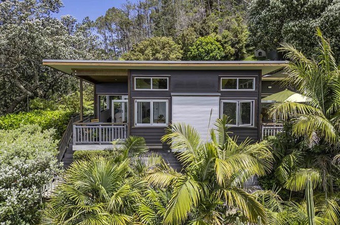 Hahei Treetop Cottage - Coromandel Peninsula New Zealand Hahei Treetop Cottage - Coromandel Peninsula New Zealand