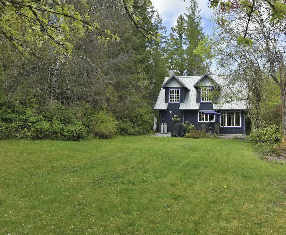 Indigo Cottage - BC Canada
