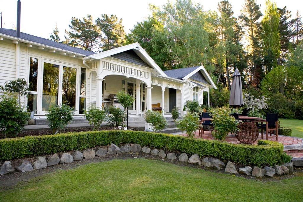 Karetu Down Farmstay NZ