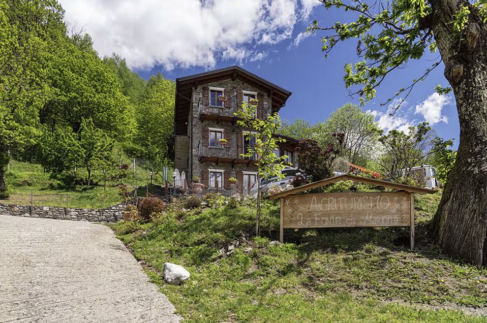 La Fonte Di Mariella - Lake Como Italy
