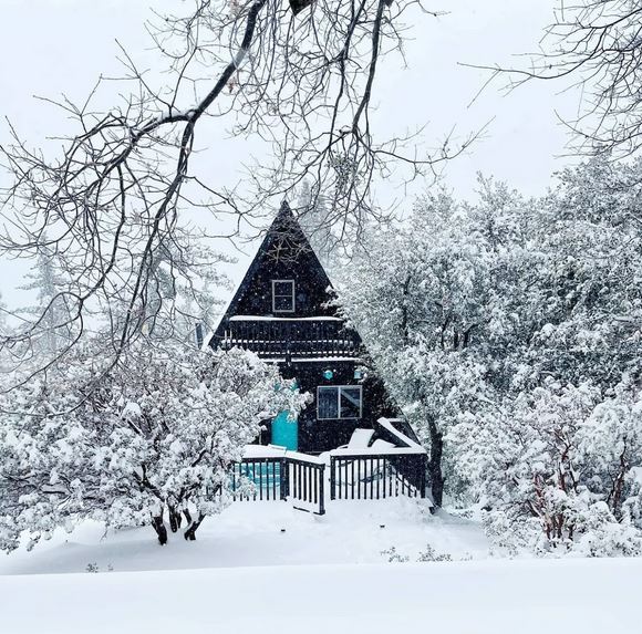 Lazy A-Frame Idyllwild CA USA