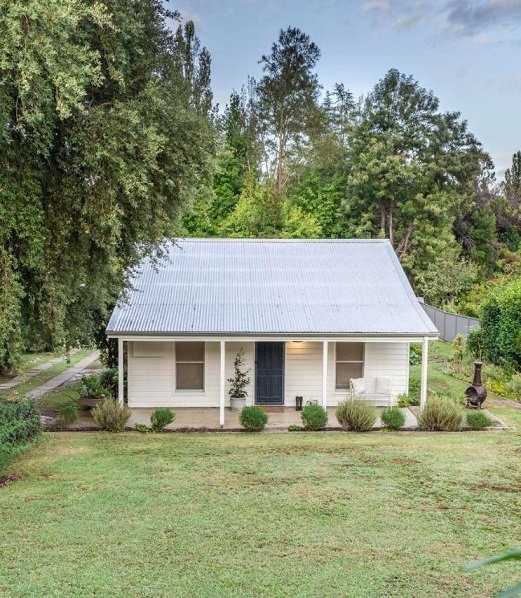 Myrtle Creek Cottage, Myrtleford Victoria Australia Myrtle Creek Cottage, Myrtleford Victoria Australia