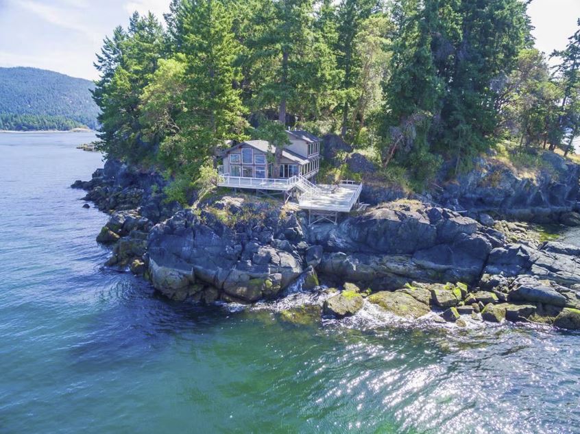 Private Island Cottage BC Canada