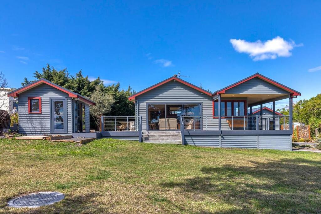 Seaside Cottage on Warbs Bay - Bicheno Tasmania Seaside Cottage on Warbs Bay - Bicheno Tasmania