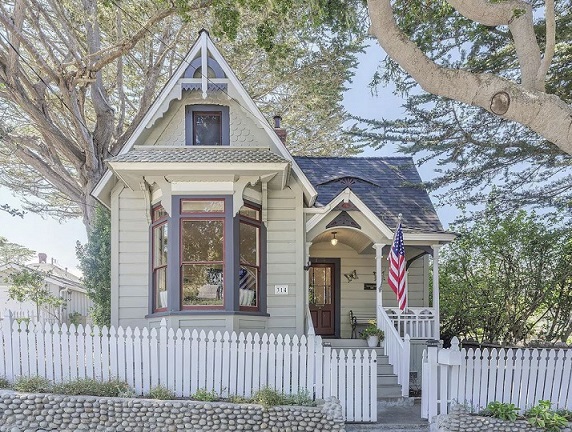 Ship's Watch Cottage Pacific Grove CA