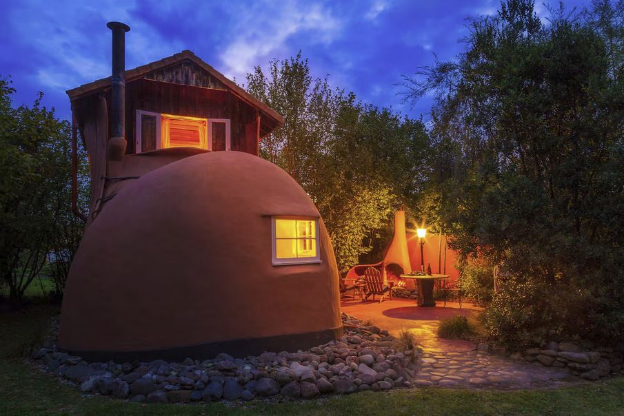 Shoe Cottage Nelson New Zealand is available for holiday rental