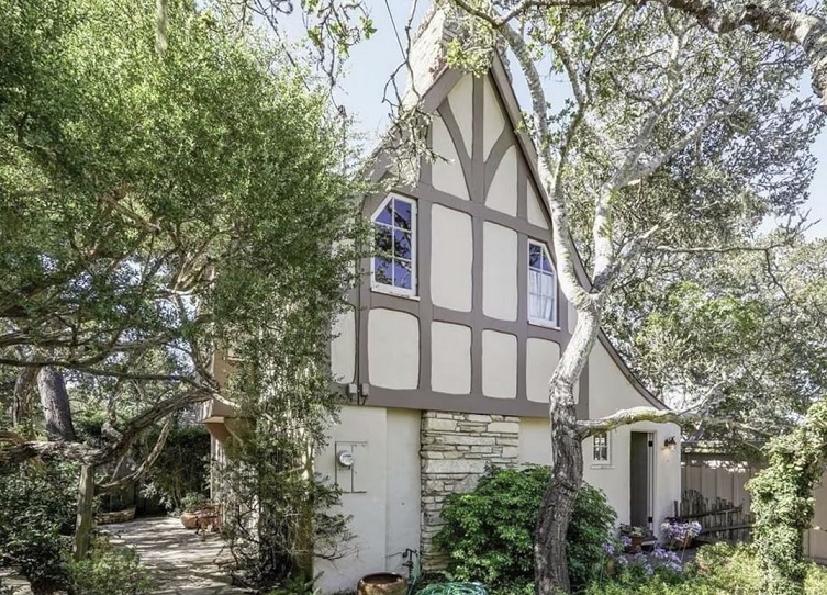 Storybook Tudor Carmel California USA - Comstock Cottage
