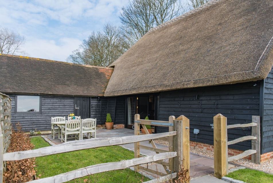The Thatched Barn - Kent UK