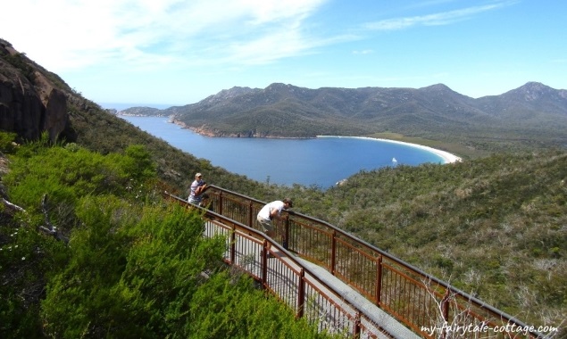Wineglass Bay from Lookout - Freycinet NP - Tasmania Wineglass Bay from Lookout - Freycinet NP - Tasmania